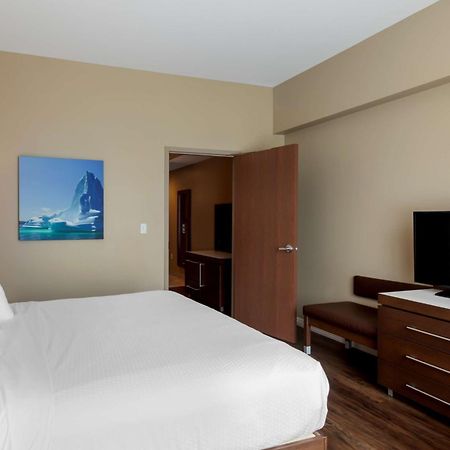 Best Western Plus St. John'S Airport Hotel And Suites Екстер'єр фото