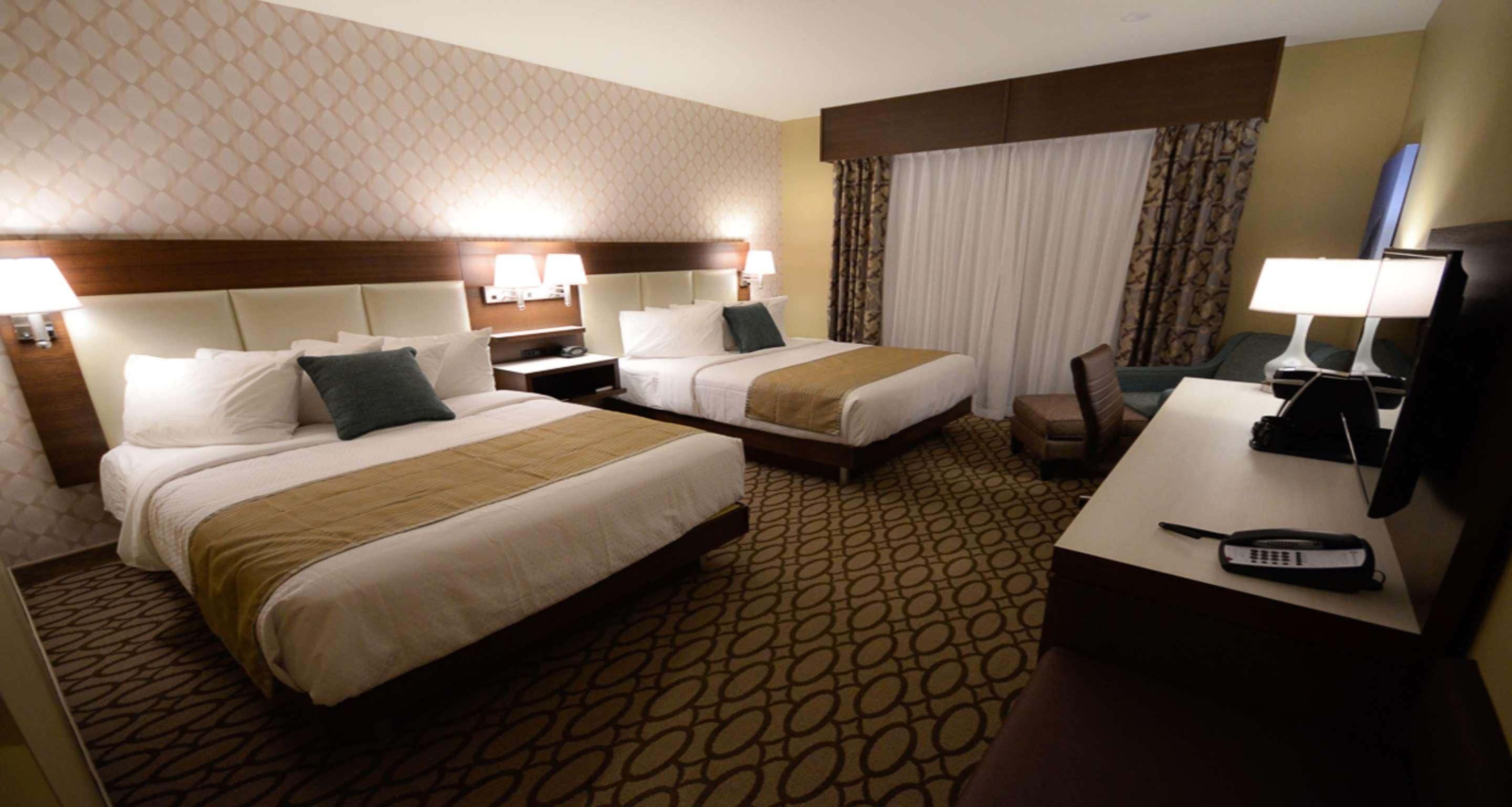 Best Western Plus St. John'S Airport Hotel And Suites Екстер'єр фото