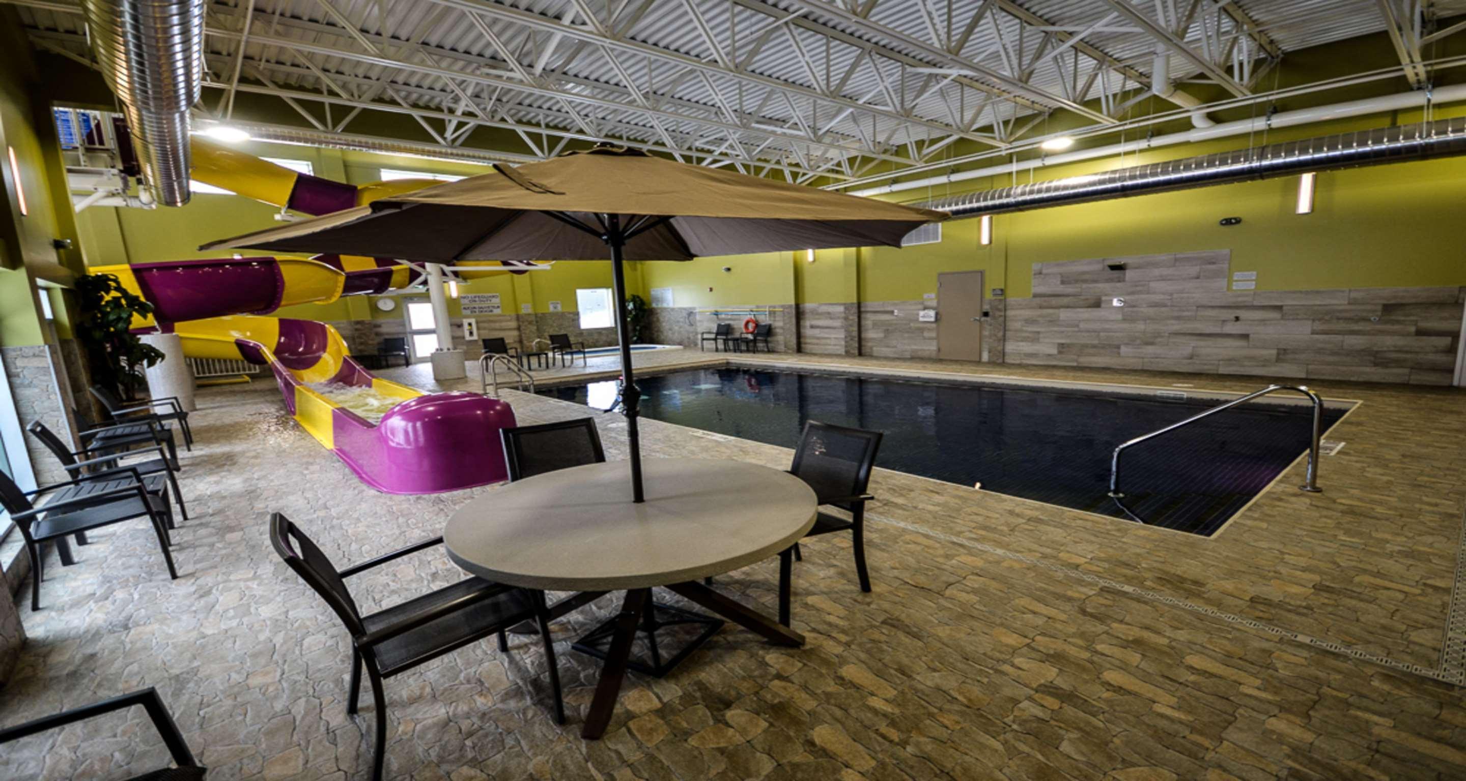 Best Western Plus St. John'S Airport Hotel And Suites Екстер'єр фото