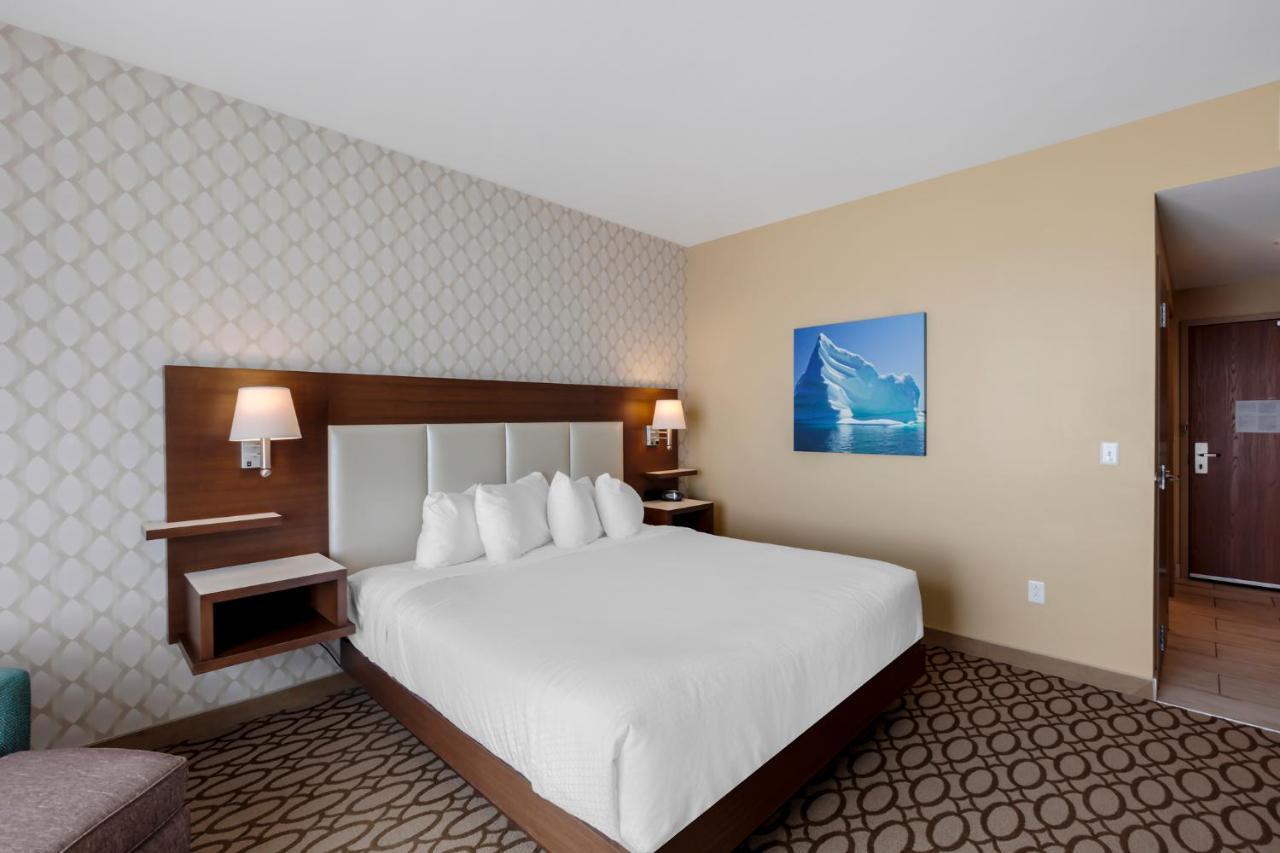Best Western Plus St. John'S Airport Hotel And Suites Екстер'єр фото