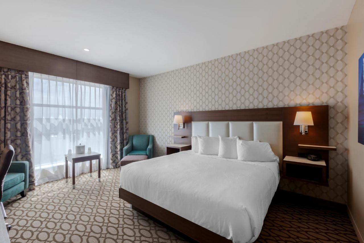 Best Western Plus St. John'S Airport Hotel And Suites Екстер'єр фото