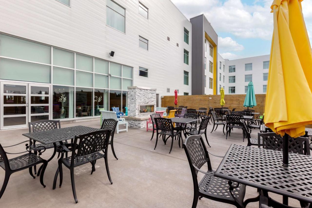 Best Western Plus St. John'S Airport Hotel And Suites Екстер'єр фото