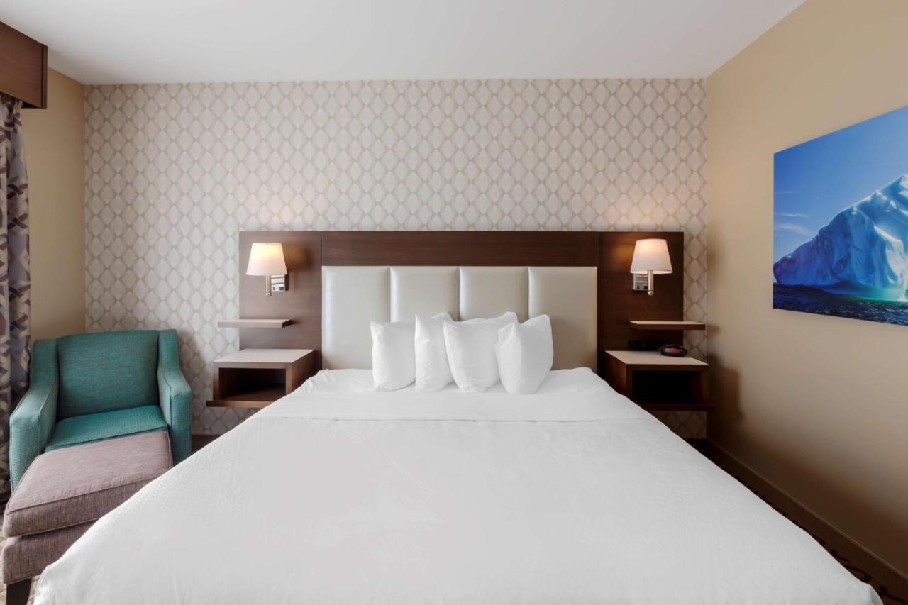 Best Western Plus St. John'S Airport Hotel And Suites Екстер'єр фото