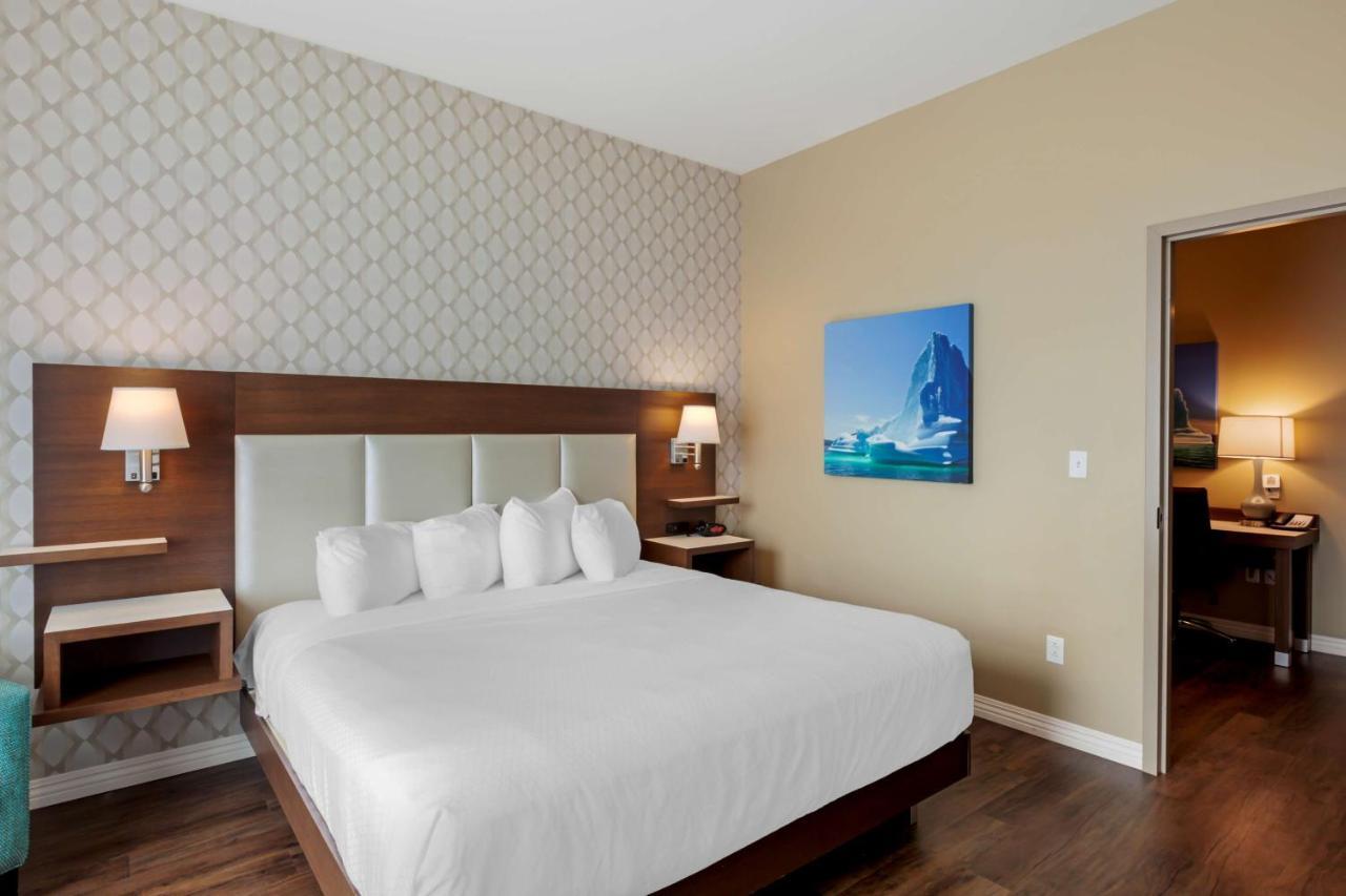 Best Western Plus St. John'S Airport Hotel And Suites Екстер'єр фото