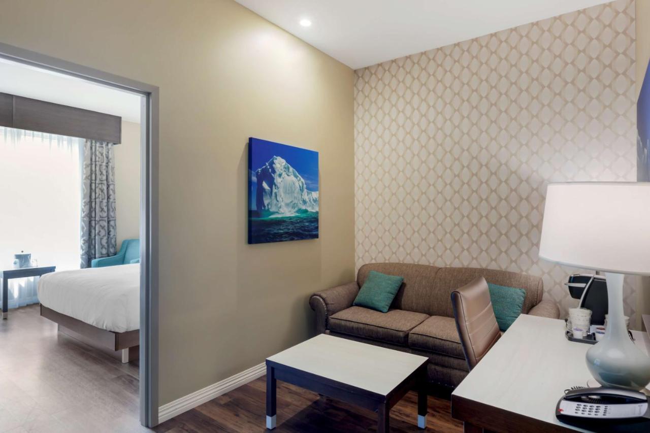 Best Western Plus St. John'S Airport Hotel And Suites Екстер'єр фото